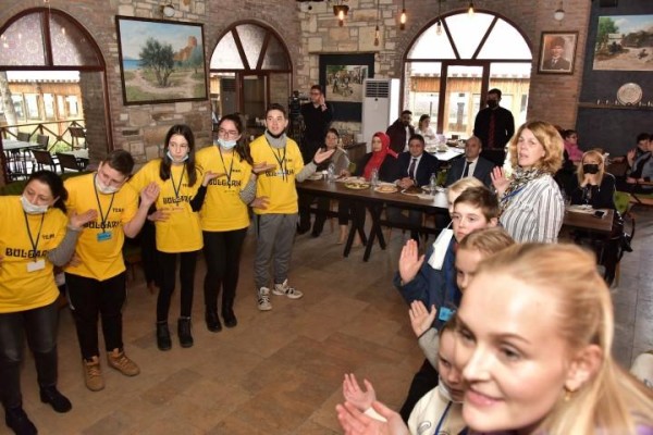 5 ÜLKEDEN 22 ÖĞRENCİ ALİAĞA’DA BULUŞTU