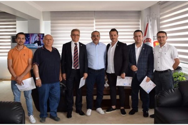 EMLAKÇILAR BELGELERİNİ ALDI