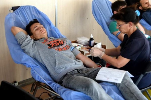 KIZILAY BAĞIŞÇILARINI BEKLİYOR