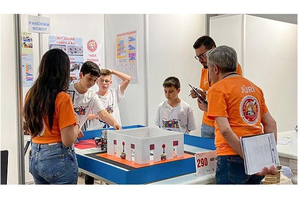 Dünya Robot Olimpiyatı Uluslararası Finali İzmir’de