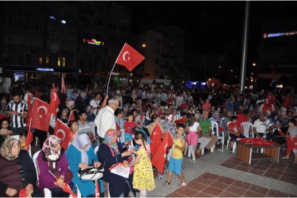 15 TEMMUZ ŞEHİTLERİ DUALARLA ANILACAK