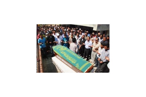 Gemi sökümde iş kazasında bir işçi öldü