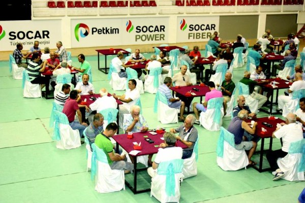 BRİÇ TURNUVASINA YOĞUN KATILIM