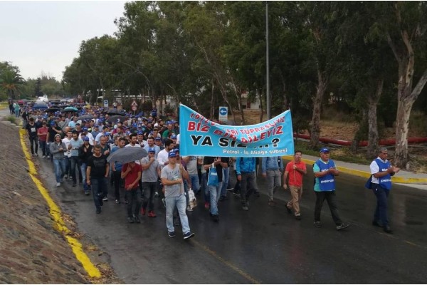 TÜPRAŞ İŞÇİSİ EYLEME DEVAM EDİYOR