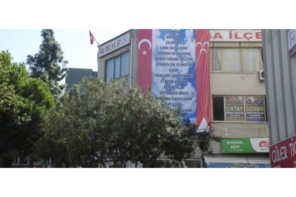 MHP BİNASINDA ANDIMIZ AFİŞİ
