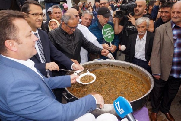 “MENEMEN ISPANAĞI ZEHİRLİ DEĞİL”