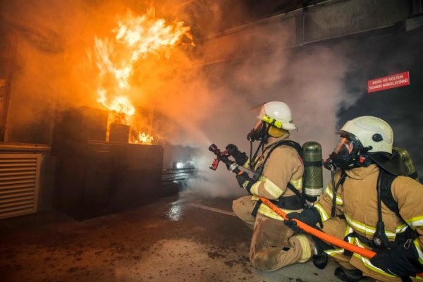 FİLM PLATOSU DEĞİL YANGIN İSTASYONU