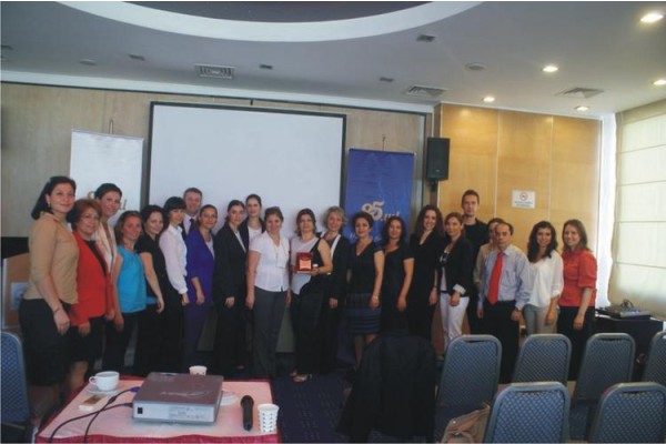 ÖĞRETMENLERE ERGENLİK DÖNEMİ EĞİTİMİ