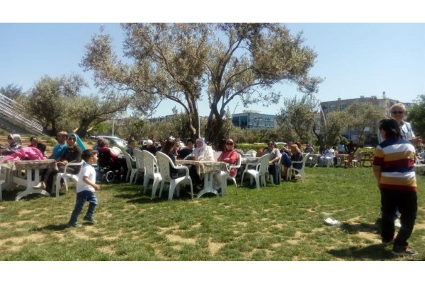 ENGELLİ ANNELERİNİN MUTLU GÜNÜ