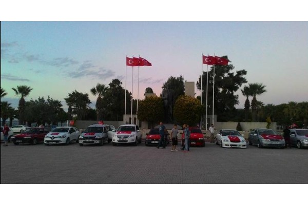 ARAÇ KONVOYU İLE TERÖR PROTESTO EDİLDİ