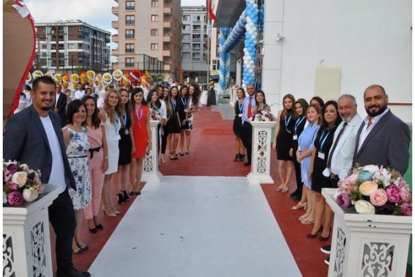 ‘İYİ DERSLER OKULLARI’ EĞİTİME AÇILDI