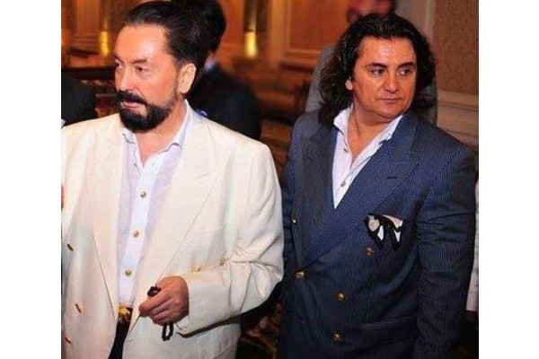 30 YILDIR ADNAN OKTAR'IN YANINDAYDI, İTİRAFÇI OLDU