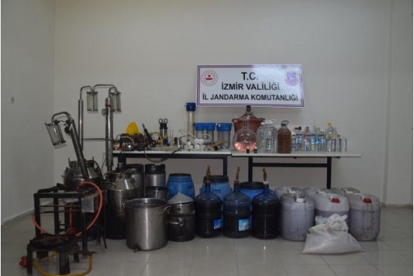 363 LİTRE SAHTE İÇKİ ELE GEÇİRİLDİ