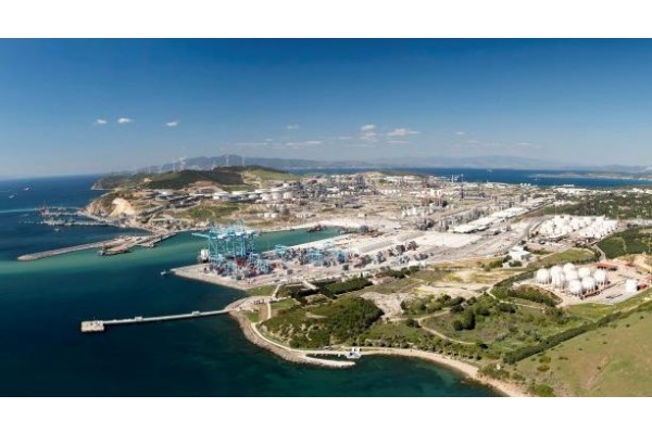 İZMİR'İN KURUMLAR VERGİSİ REKORTMENİ PETKİM