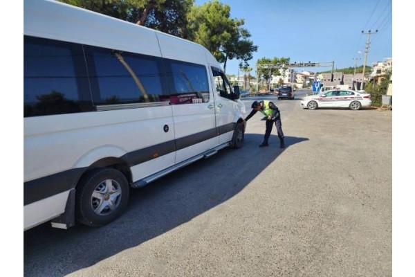 Trafik denetiminde 160 sürücüye ceza