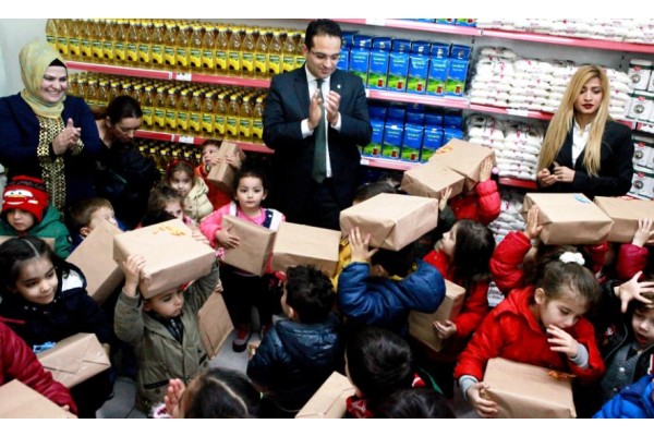 KENDİLERİ KÜÇÜK YAPTIKLARI BÜYÜK