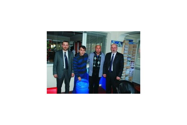 Uğur Dershanesi'nden engellilere destek