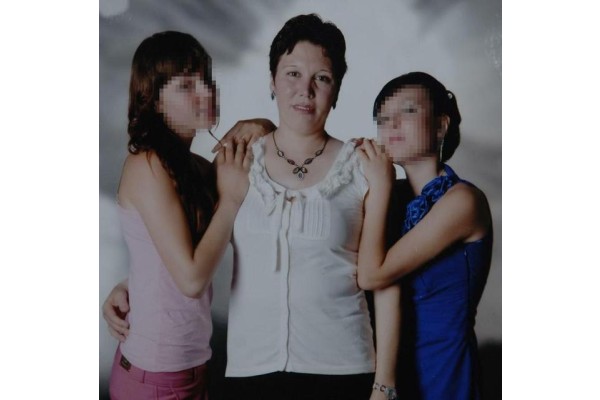 ANNELERİNİ ÖLDÜREN KIZLARLA İLGİLİ İLGİNÇ KARAR