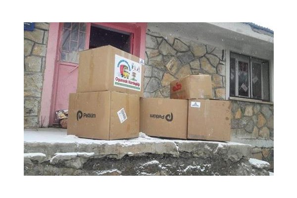 O OYUNCAKLAR SAHİPLERİNE ULAŞTI