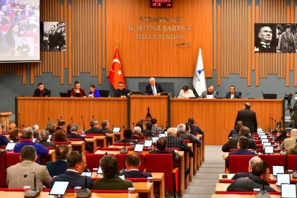 Deprem bölgesindeki çiftçilere yem desteği