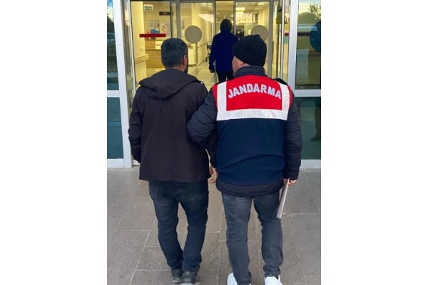 Terör propagandası suçlamasıyla 10 kişiye gözaltı