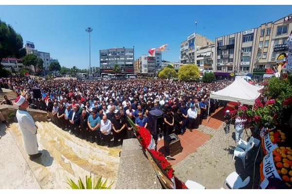 Binlerce kişi Yiyitalp’i son yolculuğuna uğurladı