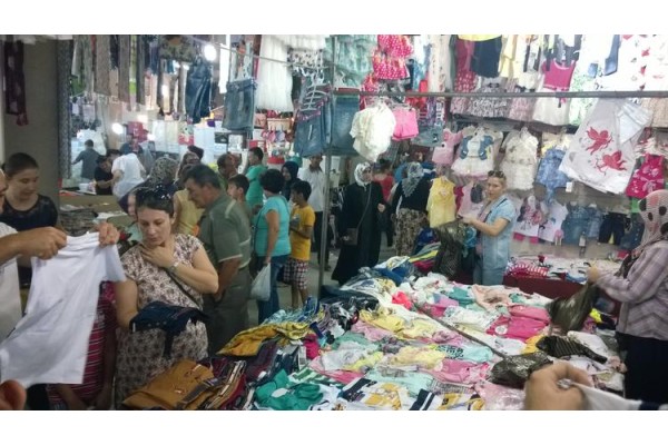 HALK PAZARI AREFE GÜNÜ DE AÇIK