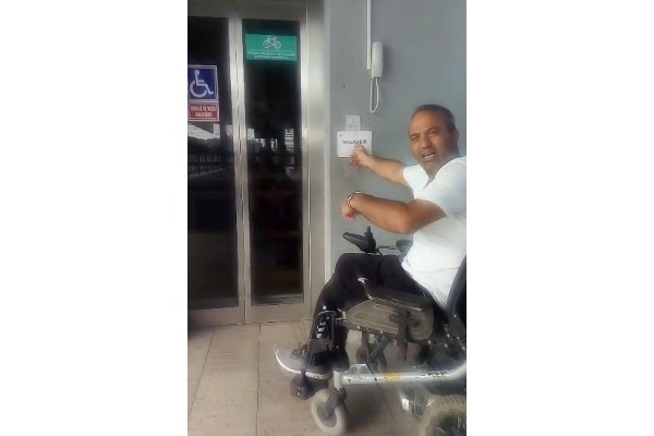 ENGELLİLERİN İZBAN’DAKİ ASANSÖR MAĞDURİYETİ