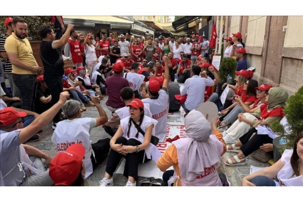 Bakanlıktan işten çıkarmalara ilişkin açıklama