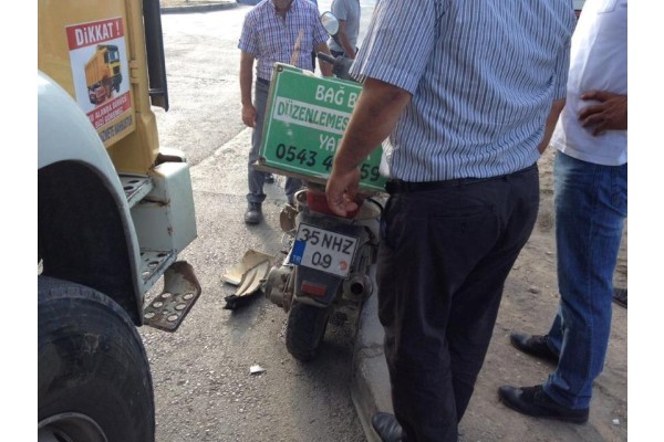 ESKİ GARAJ KAVŞAĞINDA TRAFİK KAZASI: 1 YARALI