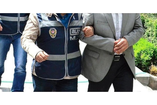 FOÇA İLÇE JANDARMA KOMUTANI FETÖ’DEN GÖZALTINDA