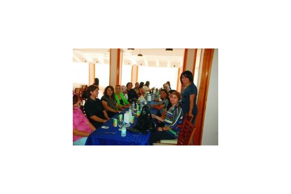 TUĞAN POLİS  EŞLERİYLE BULUŞTU