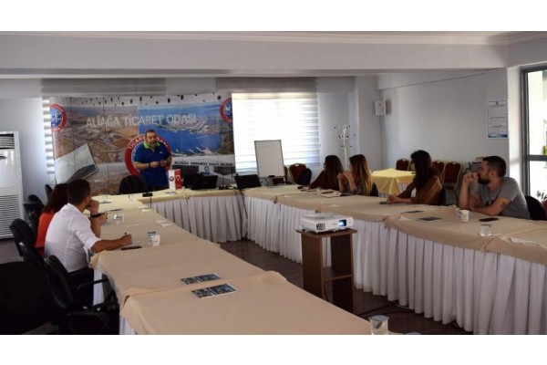 DIŞ TİCARET UZMANLIĞI EĞİTİMİ TAMAMLANDI