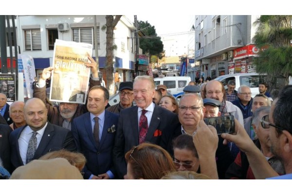 HEMŞEHRİLERİYLE HASRET GİDERDİ