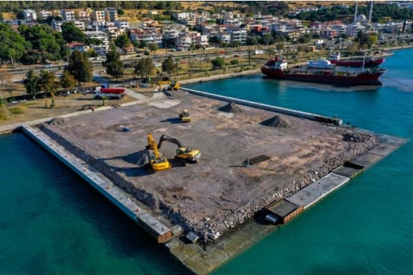 Yolcu iskelesinde çalışmalar sürüyor