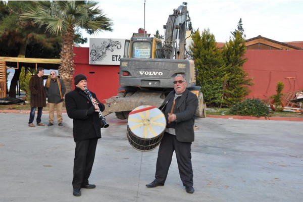 DAVULLU ZURNALI YIKIM