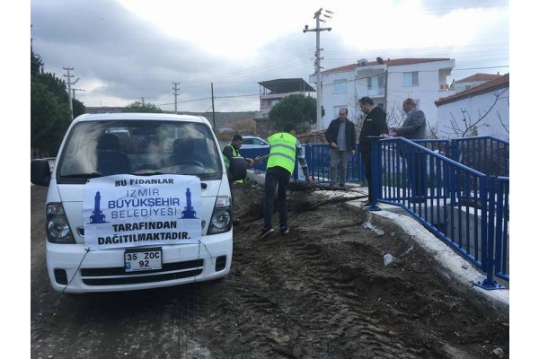 BÜYÜKŞEHİR'DEN ALİAĞALI ÜRETİCİLERE DESTEK