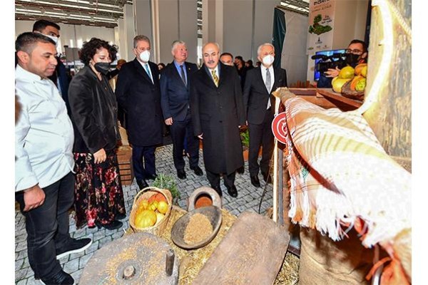 KÖŞGER: ‘HEDEF 100 MİLYON TURİST’