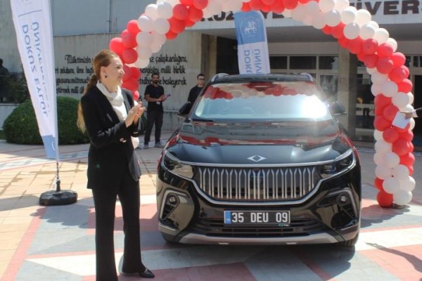 TOGG DEÜ’nün makam aracı oldu