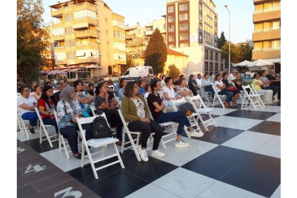 ALİAĞALI KADINLAR’DAN PANEL