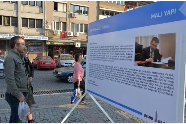 BAŞKAN GÖNENÇ 9,5 YILIN HESABINI VERDİ