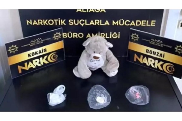 Oyuncak ayıdan uyuşturucu çıktı!