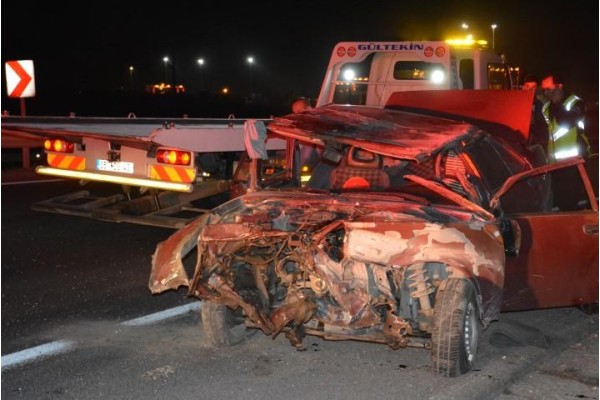 OTOMOBİL TAKLA ATTI: 1 YARALI