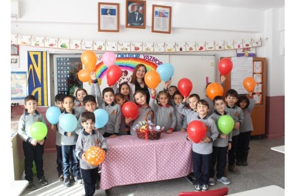 MİNİKLERİN OKUMA HEYECANI