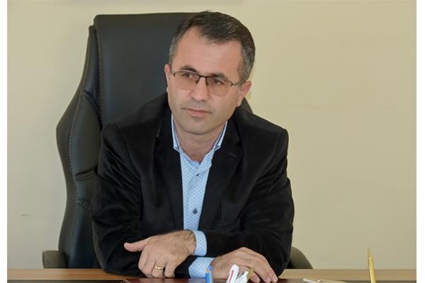 SÜSLÜ: “AYRICALIK DEĞİL, HAKKIMIZI İSTİYORUZ”