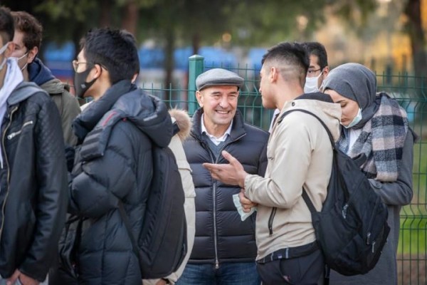 TAŞINAN ÖĞRENCİLERE ÜCRETSİZ NAKLİYE