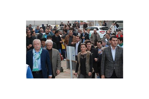 ALİAĞA'DA SPORUN ADI VAR, TADI YOK