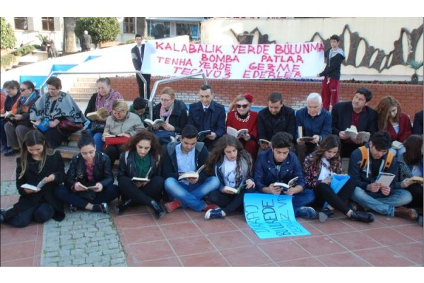 EĞİTİMDE TECAVÜZE KİTAPLI TEPKİ