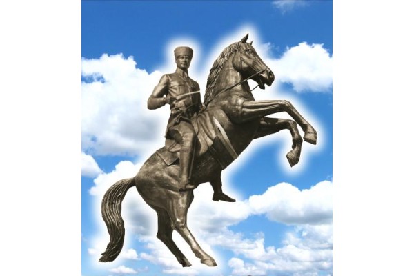 ALİAĞA’YA DEV ATATÜRK HEYKELİ