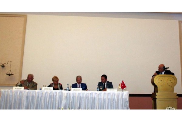 SAKA:‘MESLEKİ YETERLİLİK BİRİNCİ GÜNDEMİMİZ OLMALI’